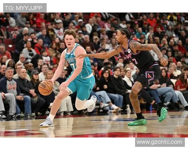 1992年公牛队与黄蜂队对决回顾：经典比赛瞬间与球星表现分析