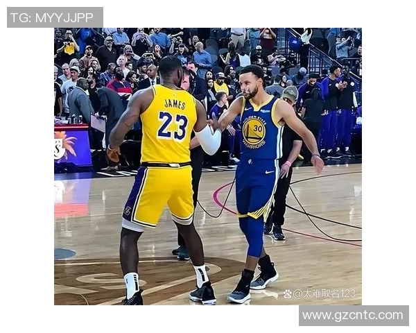 2001年湖人对阵勇士的经典对决回顾与精彩瞬间分析