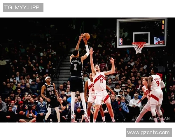 马刺与活塞激战十月六日全场比赛精彩回顾与分析